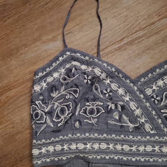 SOLD❗️boho embroidered top - Picture 2 of 3